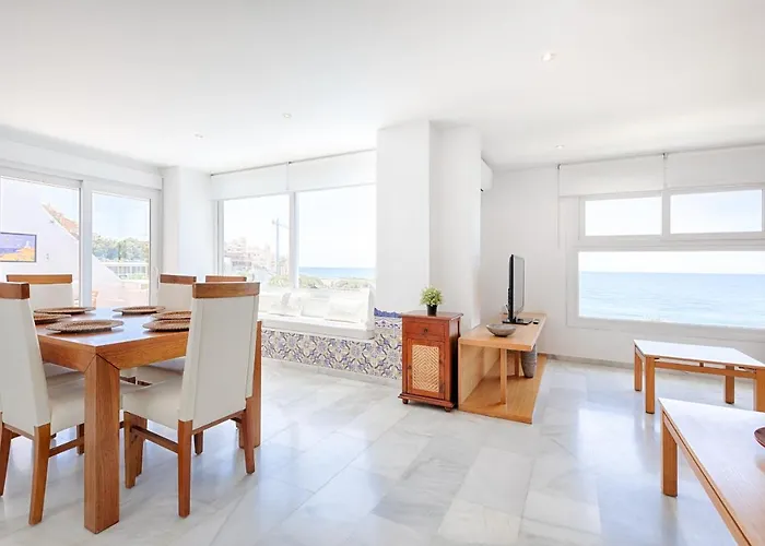 Front Sea View Apartment Estepona
