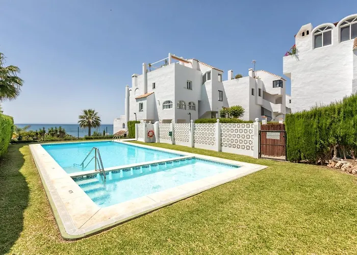 Front Sea View Apartment Estepona